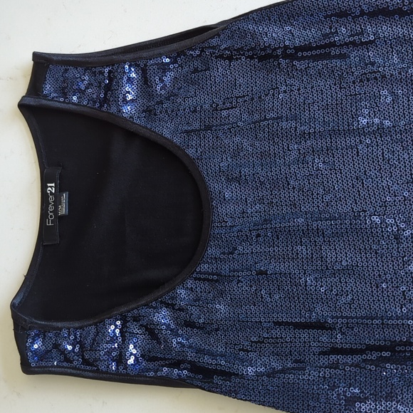 Forever 21 sparkly top - Picture 3 of 9